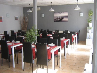 Restaurant - Rond-point - Boulogne sur Gesse