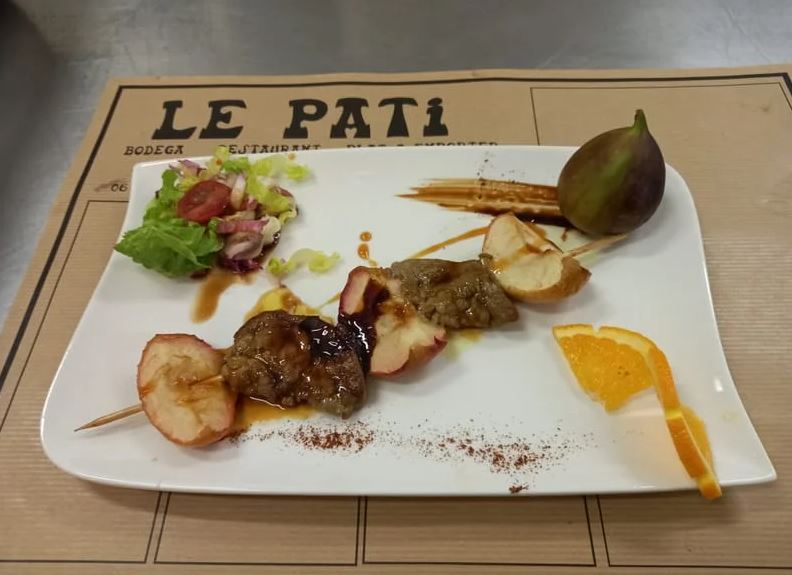 Foie gras de canard poêlé aux pommes