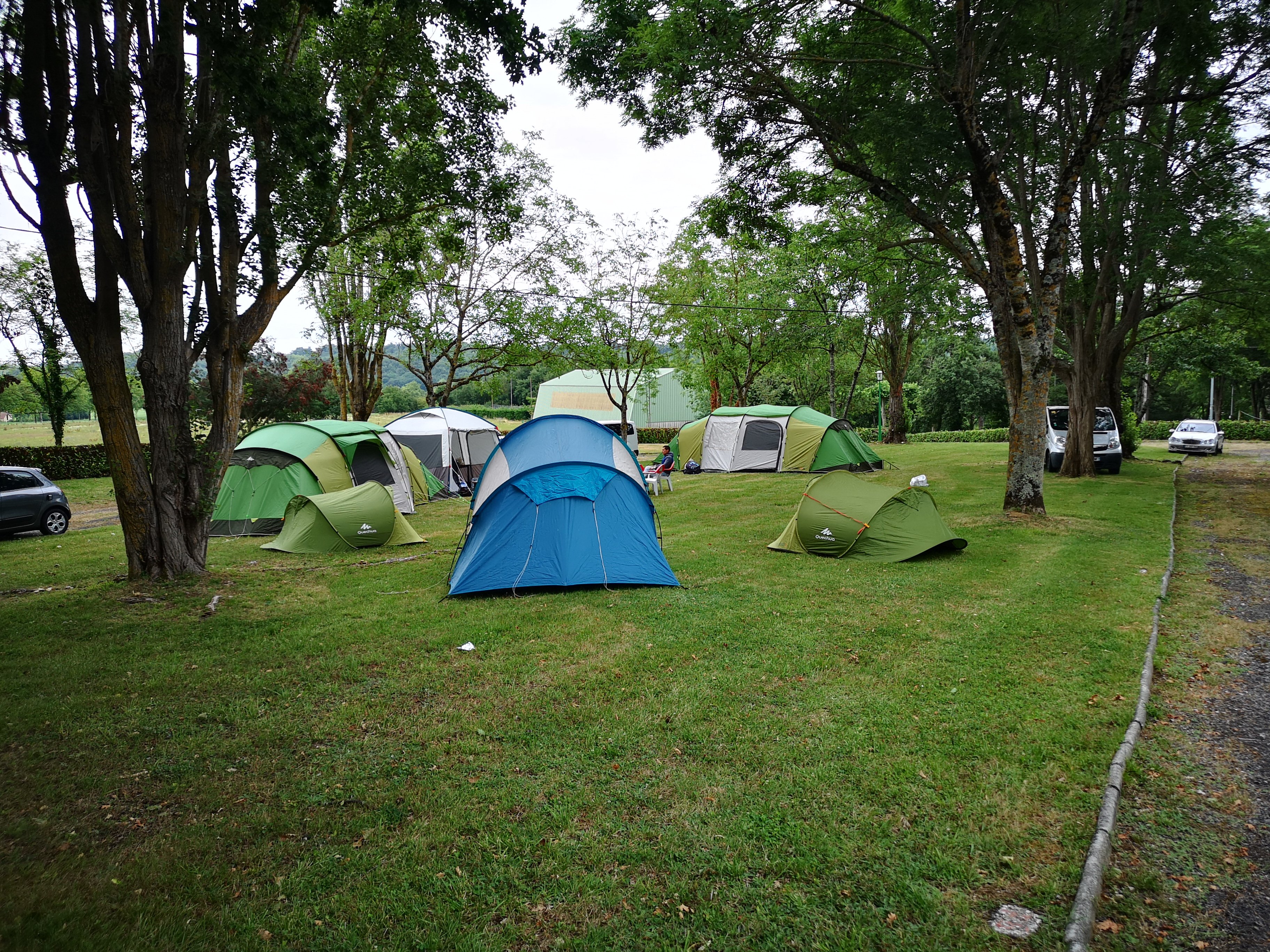 Camping Municipal le Lac - Emplacement tente 2021- Boulogne sur Gesse.jpg