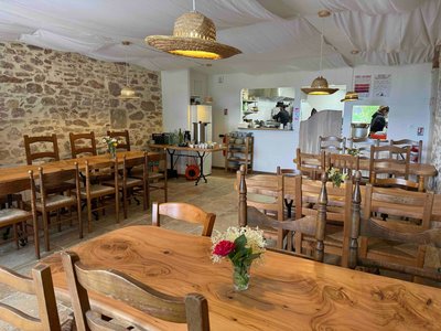 La Cantine-Salle1-Aurignac-Destination_Comminges_Pyrénées