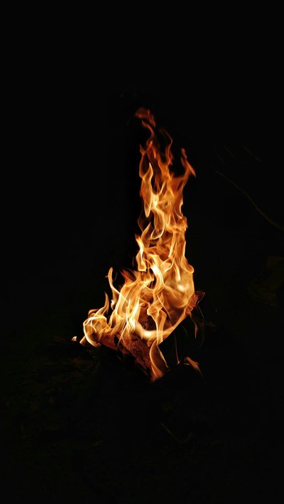 Feu de la Saint Jean Comminges Pyrénées