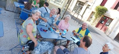 Let's talk in english